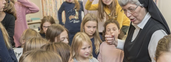 Arme-Schwestern-Unterricht
